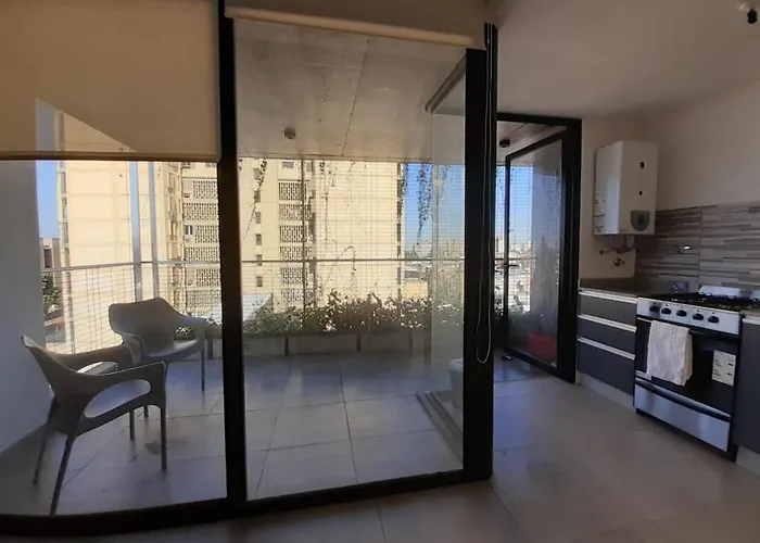 Departamento 1 Dormitorio - Balcon Y Luz Natural Cerca De La Casa Historica