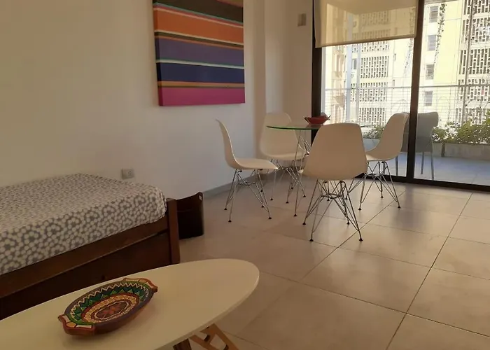 Departamento 1 Dormitorio - Balcon Y Luz Natural Cerca De La Casa Historica